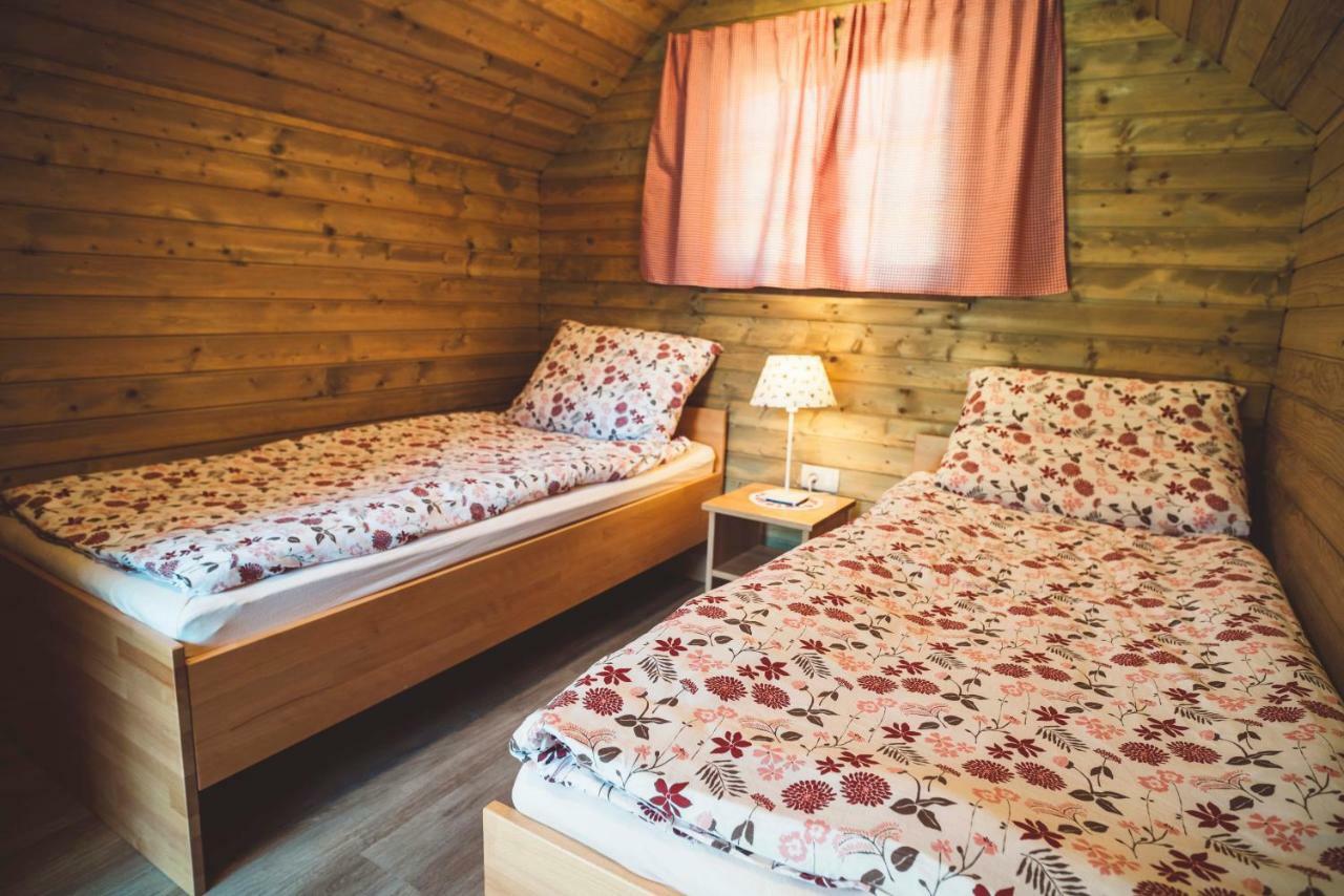 הוילה Camp Podgrad Vransko מראה חיצוני תמונה