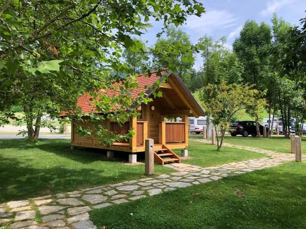 הוילה Camp Podgrad Vransko מראה חיצוני תמונה
